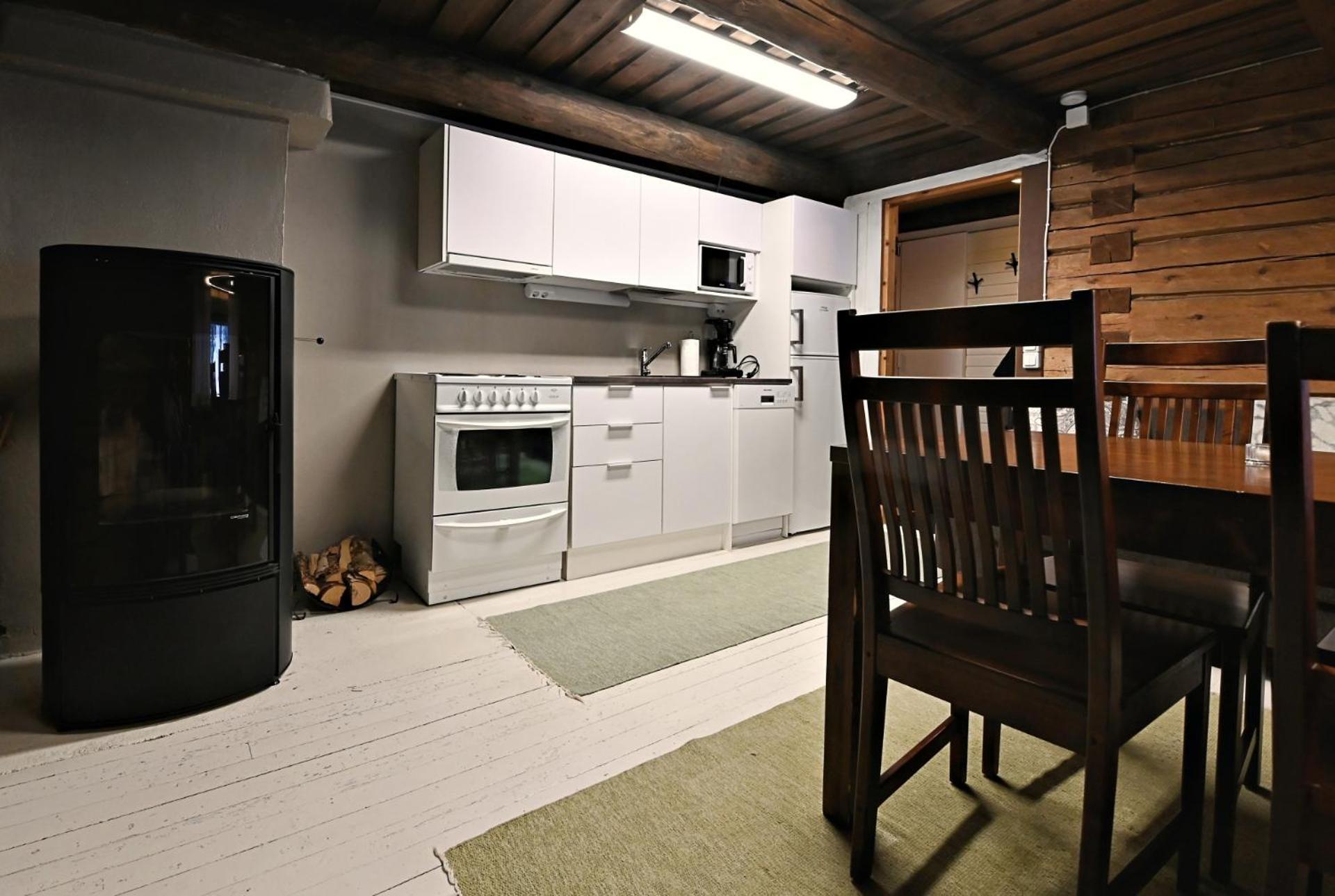 Classic Log Cabin Ski-In Ski-Out Levi Room photo