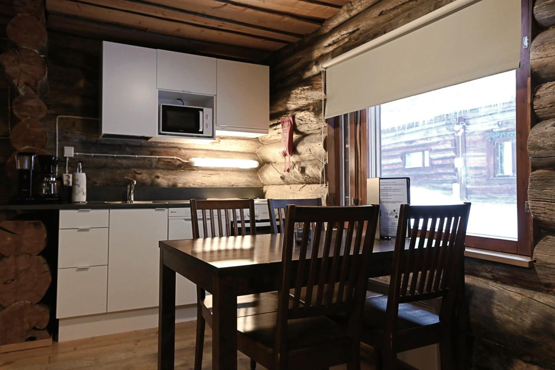 Classic Log Cabin Ski-In Ski-Out Levi Exterior photo